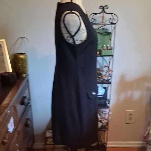 ANN TAYLOR LOFT BLACK SLEEVELESS TURNLOCK POCKET DRESS SIZE 8P - Picture 2 of 8